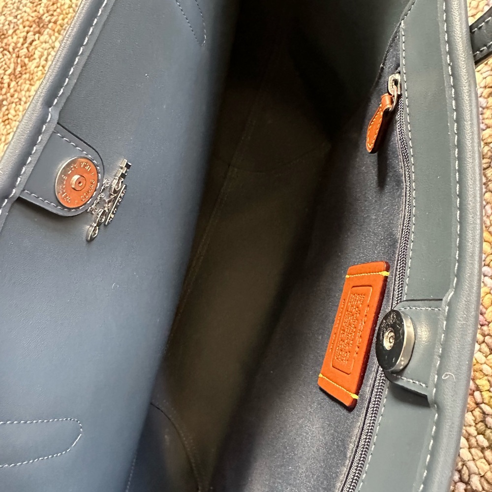 Like new Coach Navy Signature Tote Bag - Picture 7 of 7